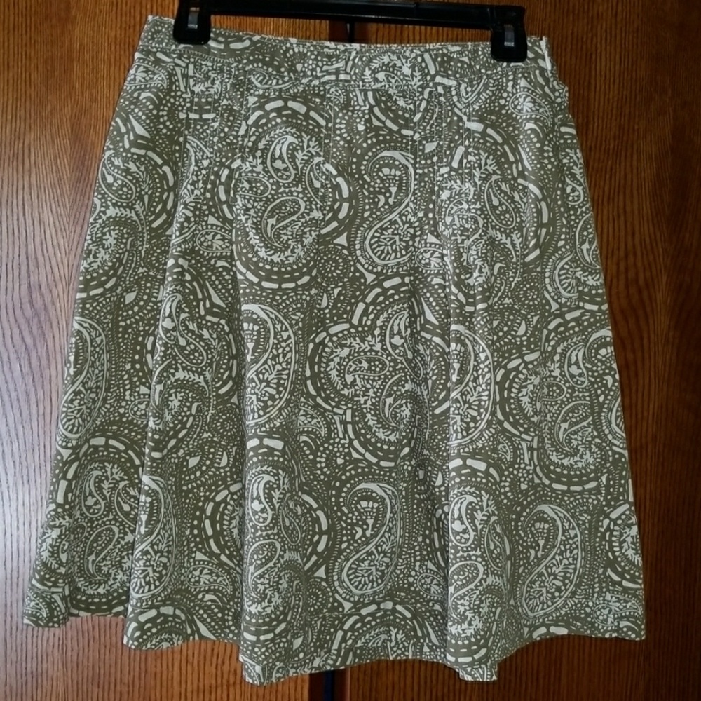 Gap Short pleated skirt Size 0